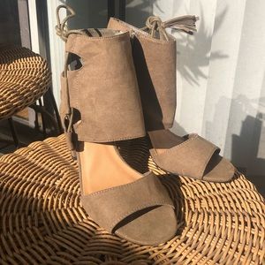 Olive block heel